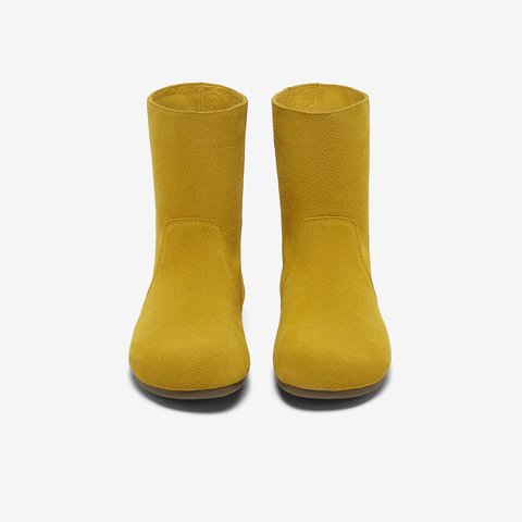 百思图2025冬季新款西部靴时尚简约户外运动女中靴B6552DZ5