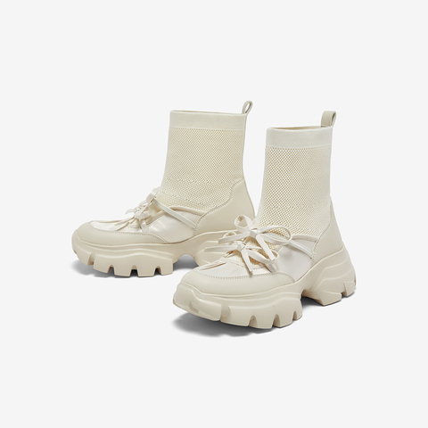 百思图2025冬季新款袜靴时尚潮流休闲厚底女短靴UYP01DD5