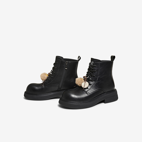 百思图2025冬季新款马丁靴时尚复古工装粗跟女中靴D3770DZ5