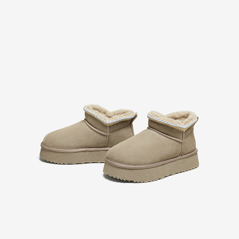 百思图2025冬季新款雪地靴时尚简约户外休闲女短靴L1128DD5