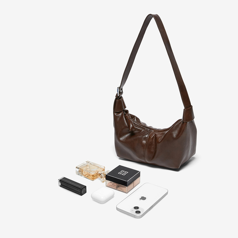 百思图2025冬季新款商场同款饺子包时尚潮流单肩斜挎包女TY074DX5