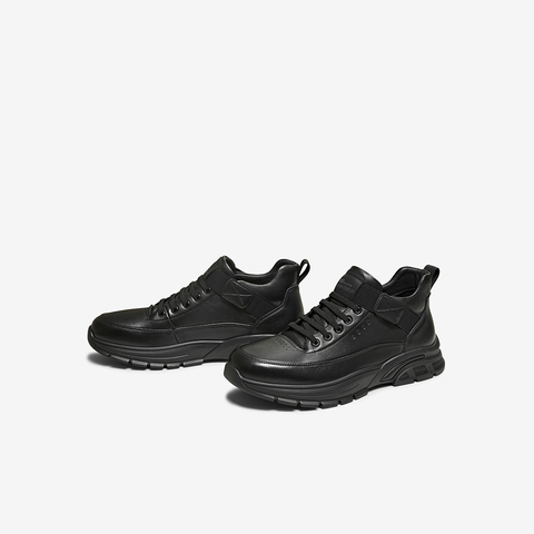 百思图2025冬季新款商场同款简约户外运动男休闲鞋72396DD5