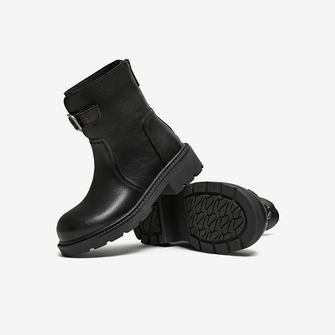 百思图2025冬季新款商场同款休闲靴时尚简约女短靴W8271DD5