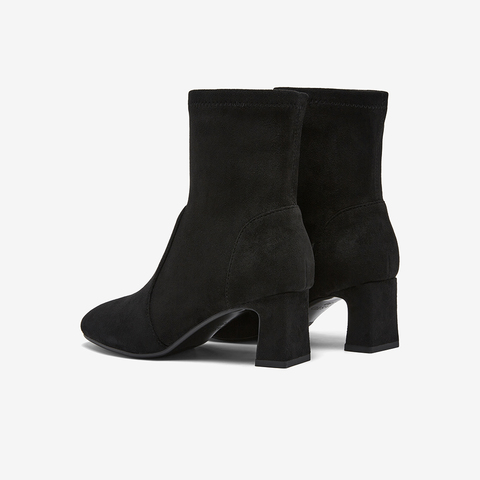 百思图2025冬季新款时装靴时尚简约通勤粗跟女短靴K5089DZ5