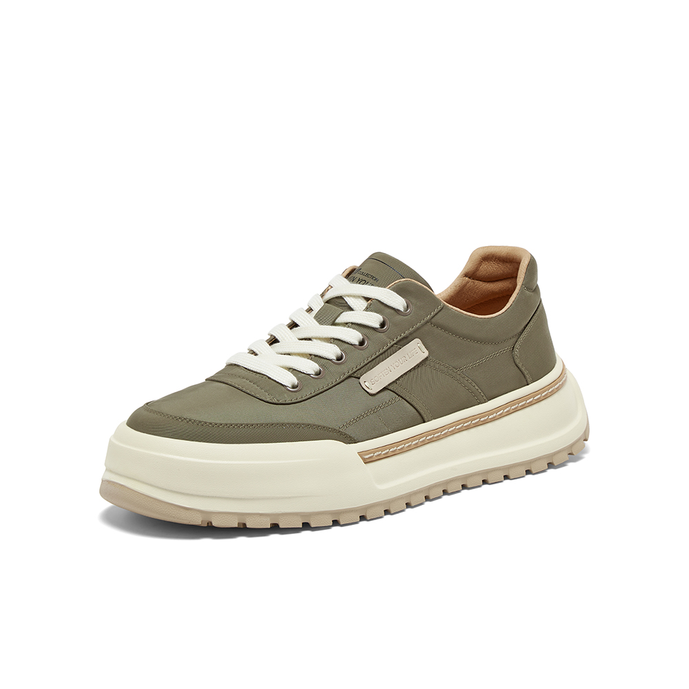 百思图2025秋季新款板鞋时尚潮流街头运动厚底男休闲鞋K017ACM5