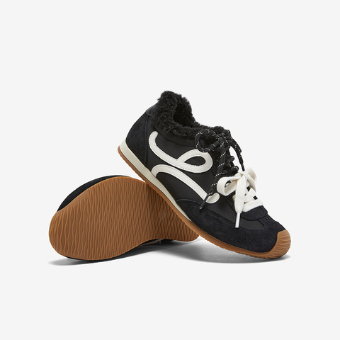 百思图2025冬季新德训鞋时尚潮流街头运动加绒女休闲鞋D3826DM5