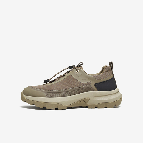 百思图2025秋季新款时尚潮流街头运动厚底男休闲鞋87650CM5