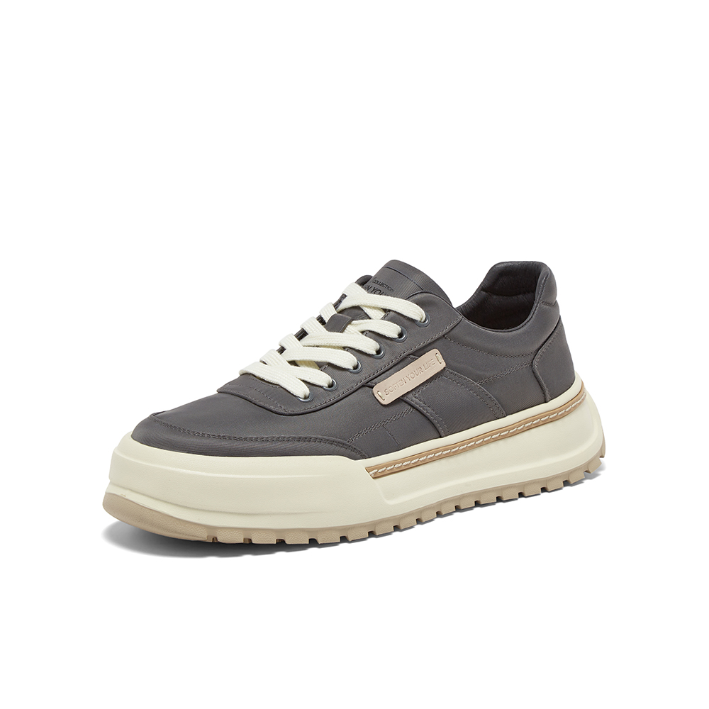 百思图2025秋季新款板鞋时尚潮流街头运动厚底男休闲鞋K017ACM5