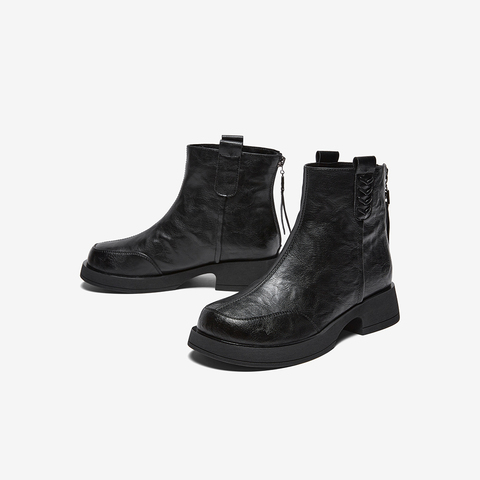 百思图2025冬季新款商场同款休闲靴简约通勤女短靴F6111DD5