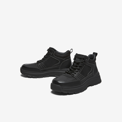 百思图2025冬季新款商场同款时尚户外运动男休闲鞋WDJ01DD5