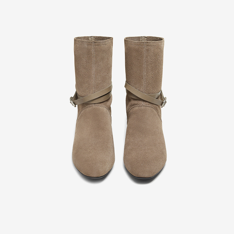 百思图2025冬季新款西部靴时尚简约户外通勤女短靴F2102DZ5