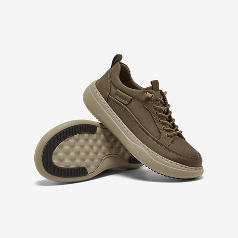 百思图2025秋季新款板鞋时尚潮流街头运动男休闲鞋YM002CM5