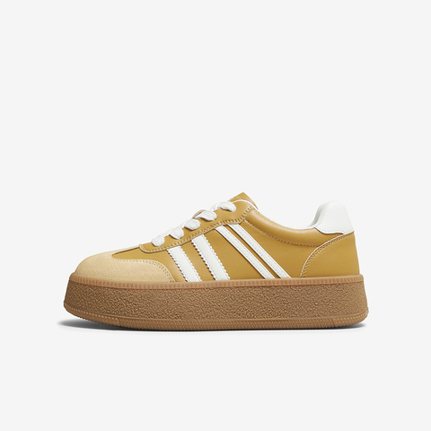 百思图2025秋季新款德训鞋时尚复古户外女运动休闲鞋D3275CM5