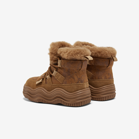 百思图2025冬季新款商场同款雪地靴时尚户外运动女短靴X5878DD5