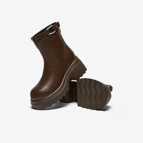 百思图2025冬季新款时装靴时尚潮流通勤粗跟女短靴F2012DD5