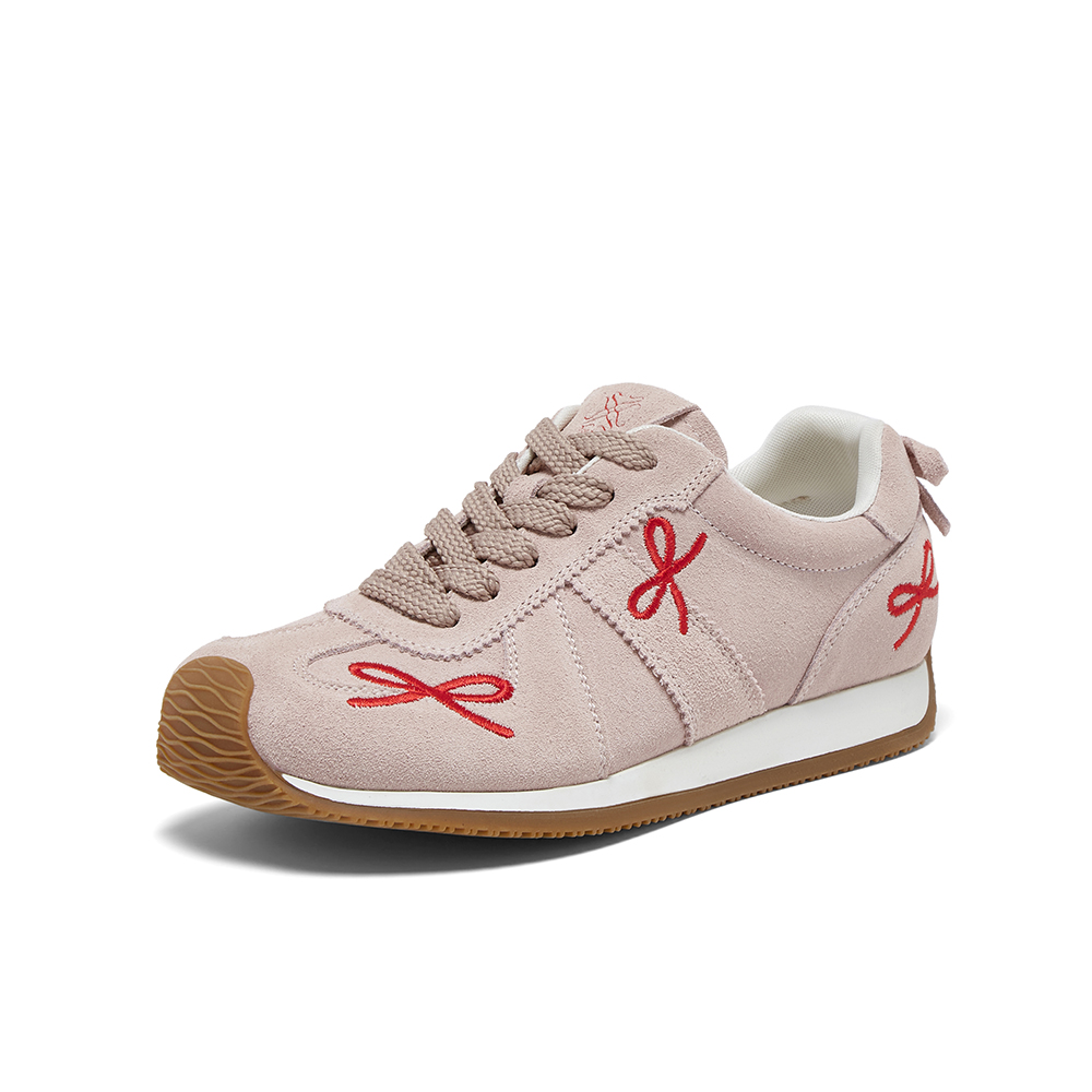 百思图2025秋季新款德训鞋时尚潮流复古女休闲鞋WX681CM5