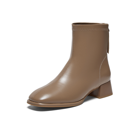 百思图2025冬季新款时装靴时尚简约通勤粗跟女短靴CM108DD5