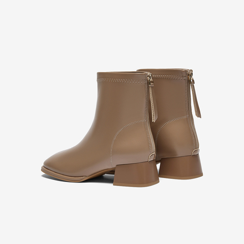 百思图2025冬季新款时装靴时尚简约通勤粗跟女短靴CM108DD5