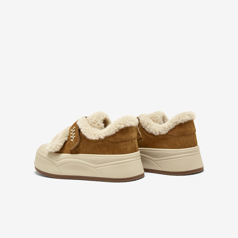 百思图2025冬季新款毛毛鞋棉鞋时尚加绒保暖女休闲鞋E1802DM5