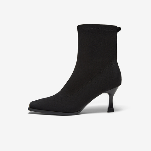 百思图2025冬季新款弹力靴时尚简约通勤细高跟女中靴B7081DZ5