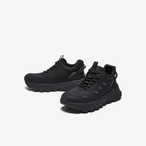 百思图2025冬季新款商场同款时尚户外男休闲运动鞋25102DD5