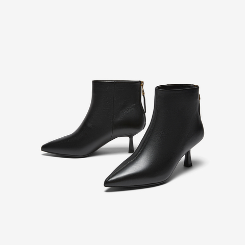 百思图2025冬季新款商场同款时装靴简约通勤细跟女短靴AL2035DD5