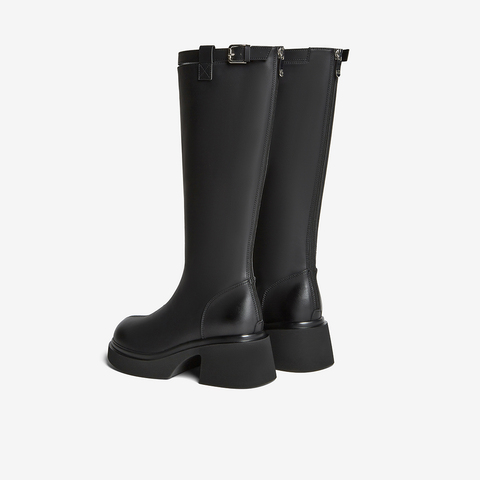 百思图2025冬季新款骑士靴时尚简约街头潮流粗跟女长靴F5607DG5