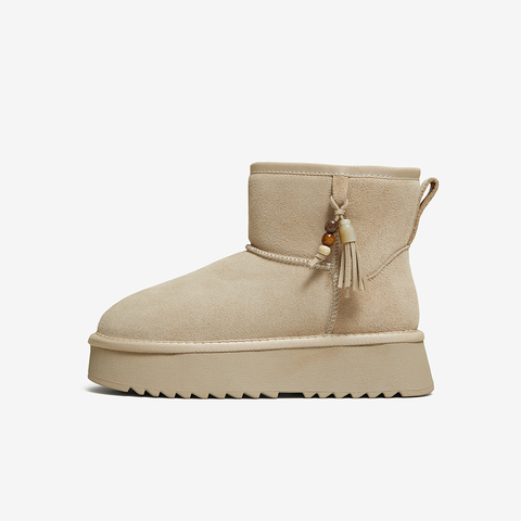 百思图2025冬季新款雪地靴时尚简约户外休闲女短靴DK351DD5