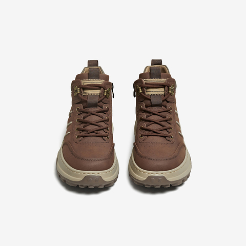 百思图2025冬季新款马丁靴时尚潮流街头运动男短靴W8M73DD5