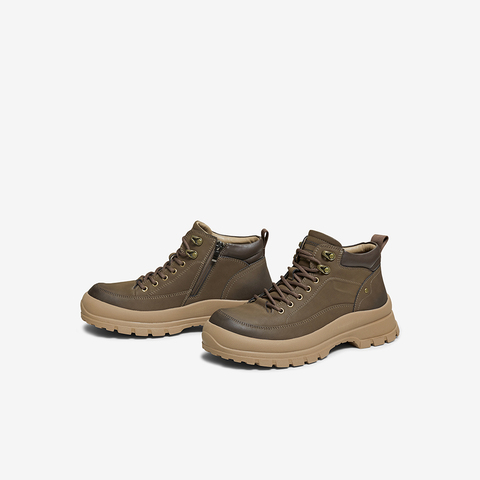 百思图2025冬季新款工装马丁靴时尚潮流运动男短靴51337DD5