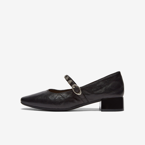 百思图2026春季新款玛丽珍鞋时尚复古潮流粗跟尖头女单鞋BN805AQ6