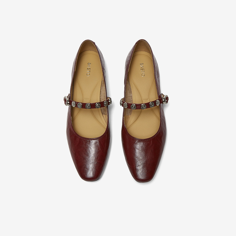 百思图2026春季新款玛丽珍鞋时尚复古潮流粗跟尖头女单鞋BN805AQ6