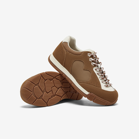 百思图2026春季新款商场同款德训鞋时尚复古女运动休闲鞋W8088AM6