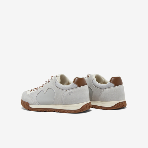 百思图2026春季新款商场同款德训鞋时尚复古女运动休闲鞋W8088AM6