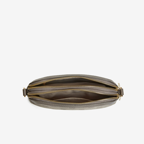 百思图2025春季新款商场同款小方包时尚通勤斜挎包女JA200AX6