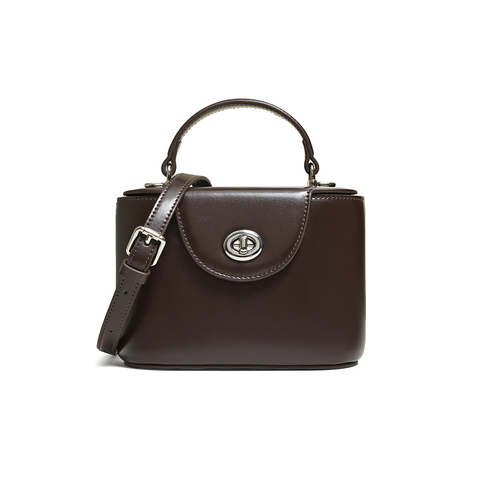 百思图2026春季新款商场同款小方包简约通勤斜挎包TY065AX6