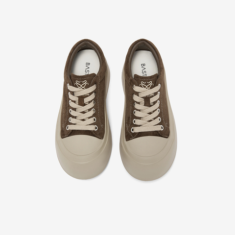 百思图2026春季新款商场同款板鞋时尚街头休闲运动女鞋3801AM6