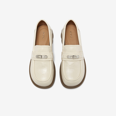 百思图2026春季新款商场同款乐福鞋简约学院风女单鞋BV111AA6