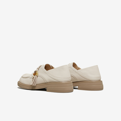 百思图2026春季新款商场同款牛津鞋简约复古女单鞋W6811AM6