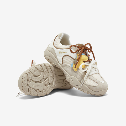 百思图2026春季新款商场同款德训鞋时尚复古女休闲鞋A2092AM6