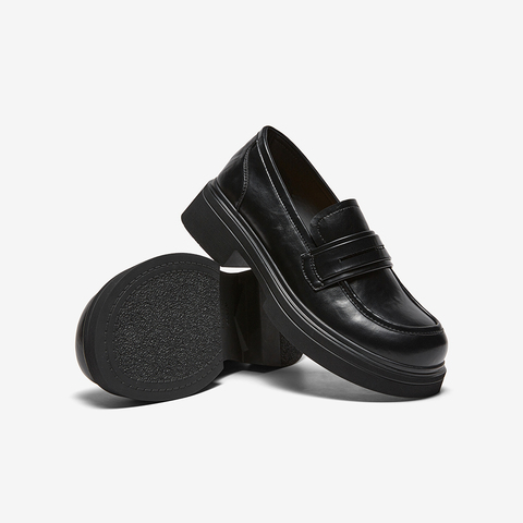 百思图2026春季新款商场同乐福鞋简约学院风女单鞋W2055AA6