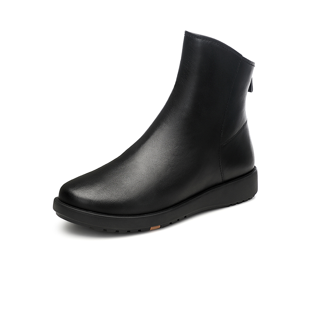 Bata短筒靴女2020冬商场新款百搭时尚真牛皮平软底时装靴AV555DD0