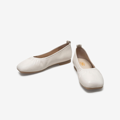 Bata奶奶鞋女单2021春商场新款百搭真羊皮平软底浅口单鞋AMM02AQ1