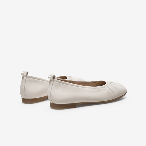 Bata奶奶鞋女单2021春商场新款百搭真羊皮平软底浅口单鞋AMM02AQ1