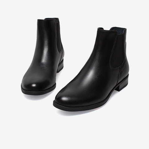 Bata切尔西靴女2021冬季商场新款百搭羊皮粗跟软底短筒靴AWG73DD1