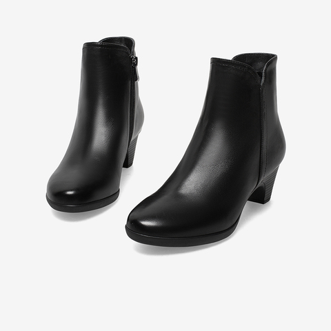 Bata时装靴女2021冬季商场新款百搭粗跟软底羊皮短筒靴AQ754DD1