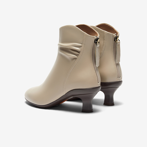 Bata时装靴女2023冬商场新款粗跟百搭羊皮通勤软底短筒靴AIR47DD3