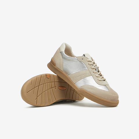 Bata休闲鞋女2024秋季商场新款通勤百搭德训轻便软底板鞋ACO29CM4