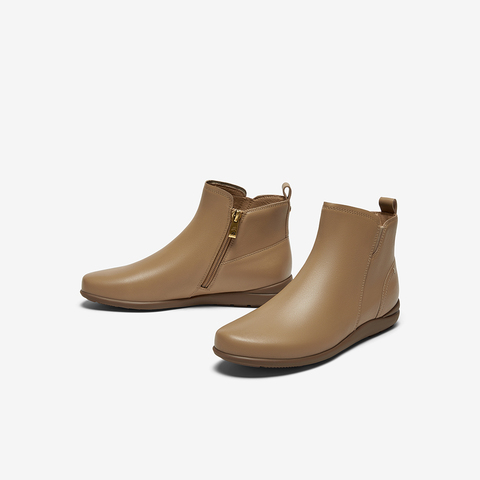 Bata时装靴女2024秋商场新款牛皮软底通勤百搭舒适短筒靴AWM47CD4