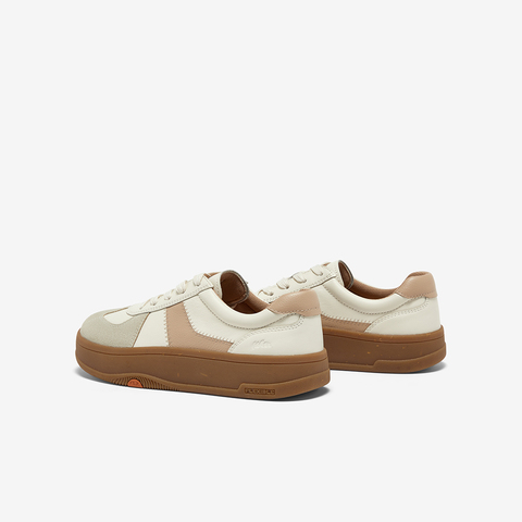 Bata休闲鞋女2024秋新款牛皮通勤百搭拼色徳训厚底板鞋AGU23CM4